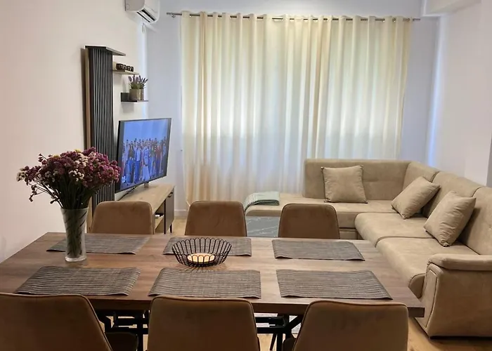 Casa Bianca Collection * Tirana